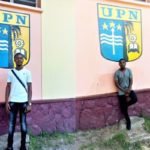 ISAAC ÉS DENZU ELSŐ ÉLMÉNYEI AZ EGYETEMEN